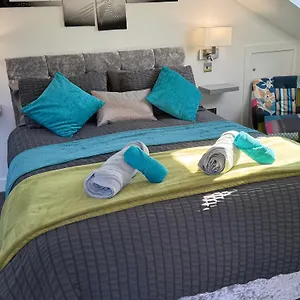 Affittacamere Rosemary House Accommodation-nr Brs Airport, Winford